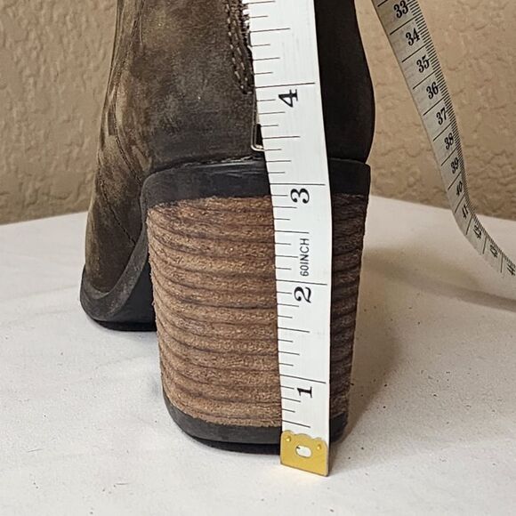 Steve Madden- Women’s Pawel Heeled Bootie in Olive Green Suede Zip Back, Size 8 - Picture 10 of 12